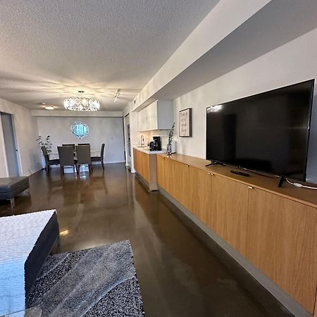 Toronto Downtown Luxurious Stylish 3 Bedroom 3 Bath 2 Balconies Near Rogers Centre Lakeview Condo Εξωτερικό φωτογραφία