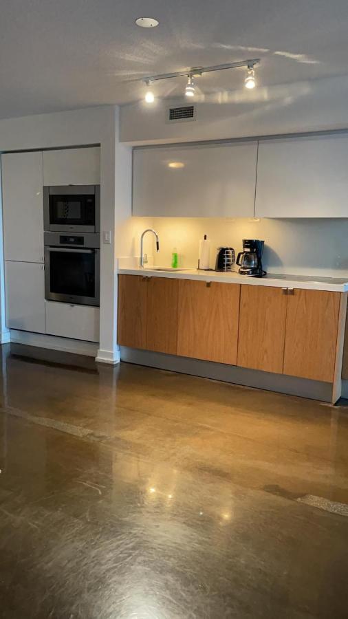 Toronto Downtown Luxurious Stylish 3 Bedroom 3 Bath 2 Balconies Near Rogers Centre Lakeview Condo Εξωτερικό φωτογραφία