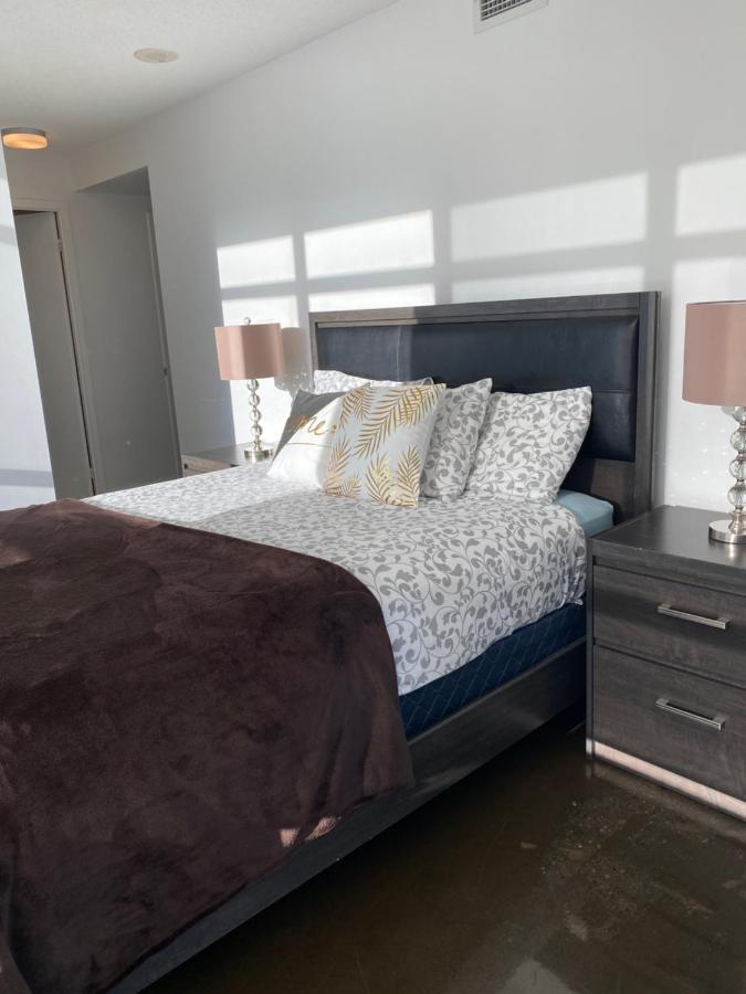 Toronto Downtown Luxurious Stylish 3 Bedroom 3 Bath 2 Balconies Near Rogers Centre Lakeview Condo Εξωτερικό φωτογραφία