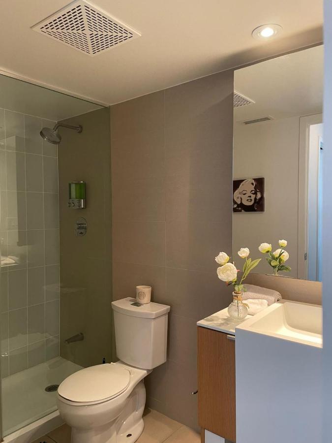 Toronto Downtown Luxurious Stylish 3 Bedroom 3 Bath 2 Balconies Near Rogers Centre Lakeview Condo Εξωτερικό φωτογραφία